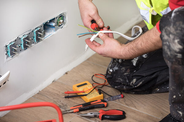 Jumpstart Your Electrician Marketing Visibility in 2027 With These Tips